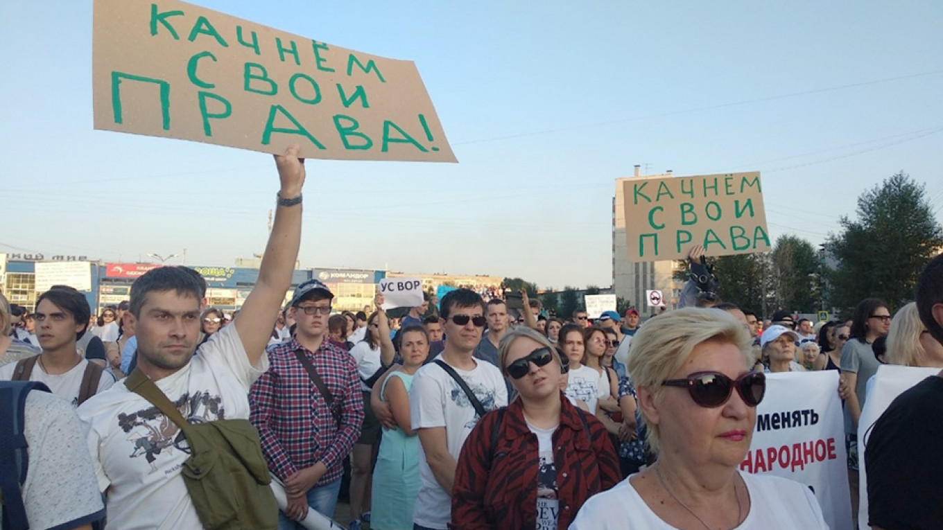 As Anger Simmers Over Wildfires, Protesters Demand Resignation of Siberian Governor