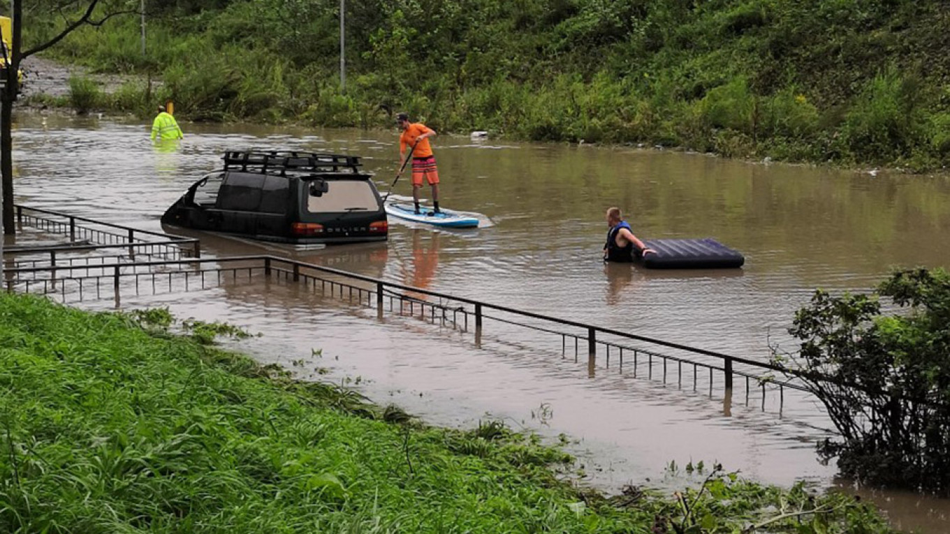 Flash Floods Paralyze Far East Russia, Prompt State of Emergency