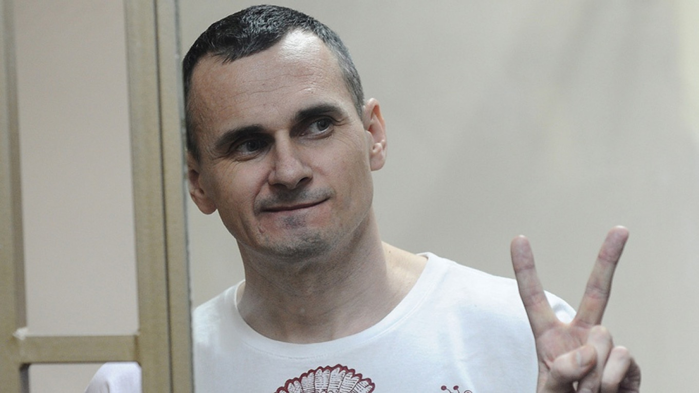 Jailed Ukrainian Filmmaker Sentsov Moved to Moscow Ahead of Rumored Exchange, Media Reports