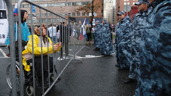 Kremlin Says Protests in Moscow Have Not Created a Political Crisis