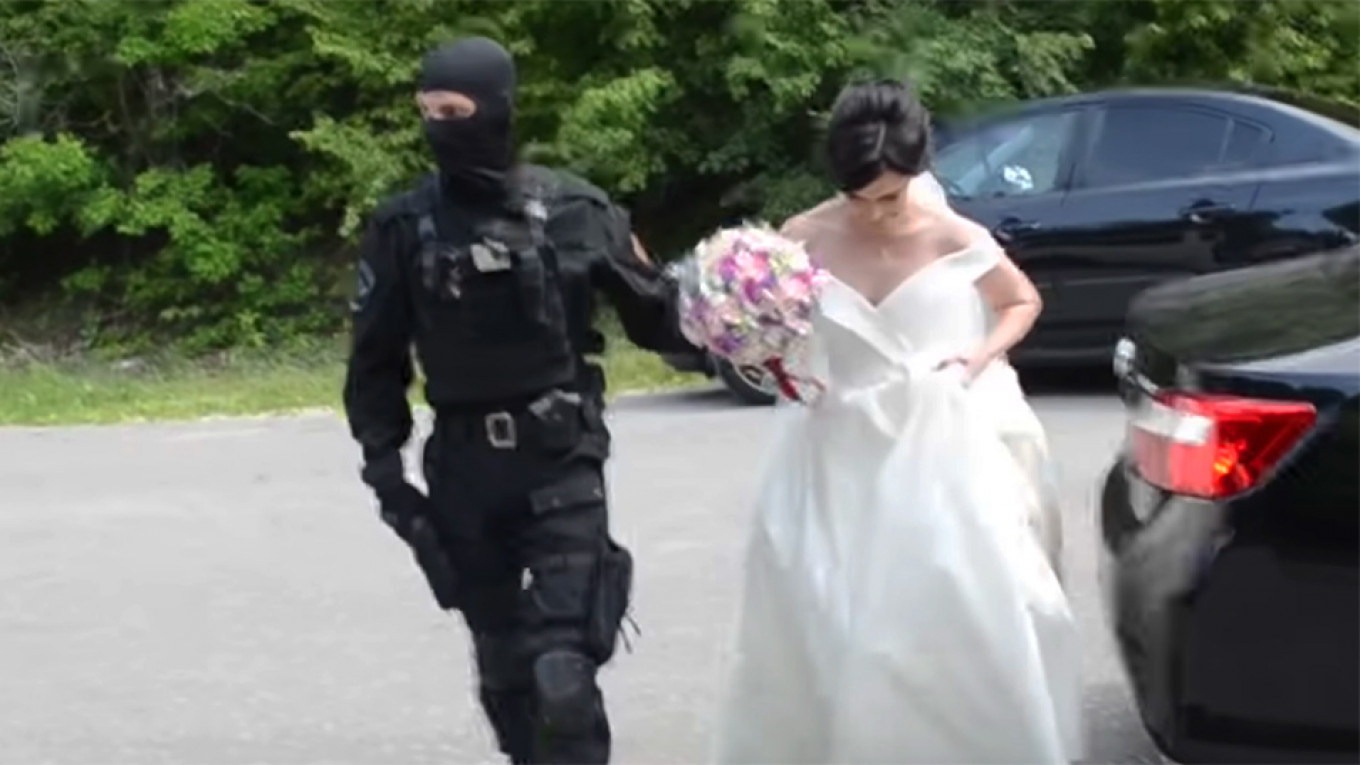 ‘Magical Rescue’: Drug Bust Marriage Proposals Take Russia by Storm