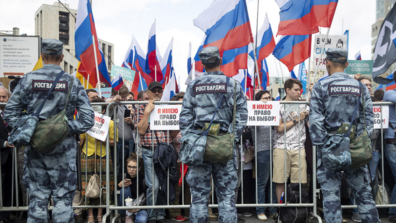 Russia Moves to Tighten Protest Laws Amid Moscow’s Opposition Uprising