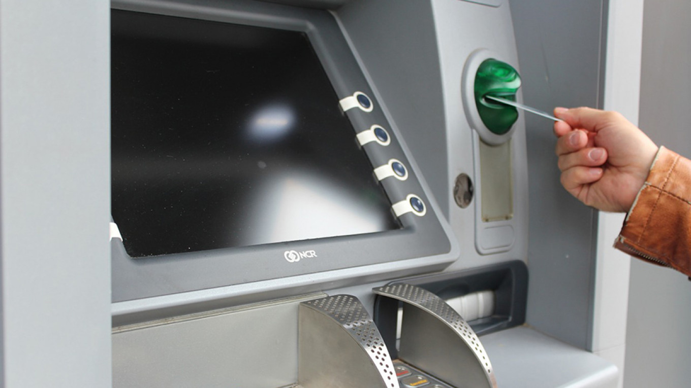 Russian ATMs Accept Fake Bills, Reports Say