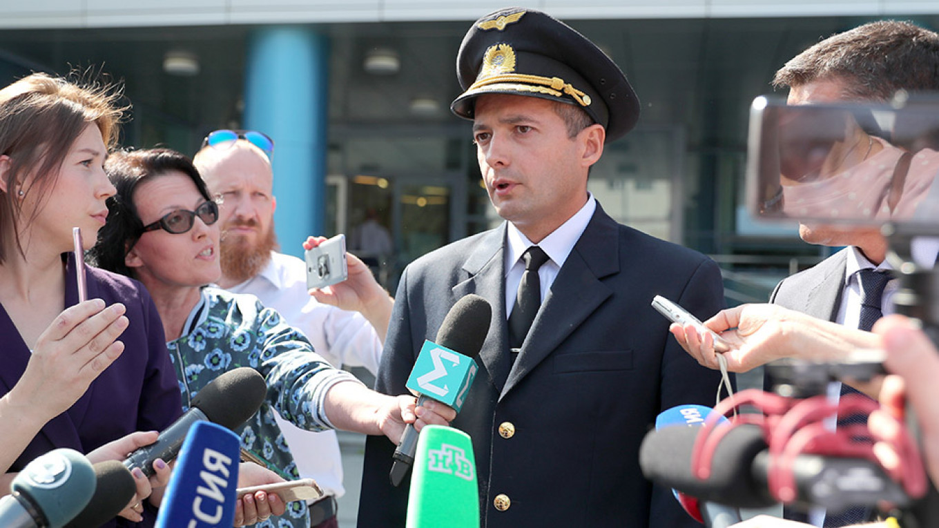 Russian Pilot Says He’s No Hero Despite Praise for Crash-Landing