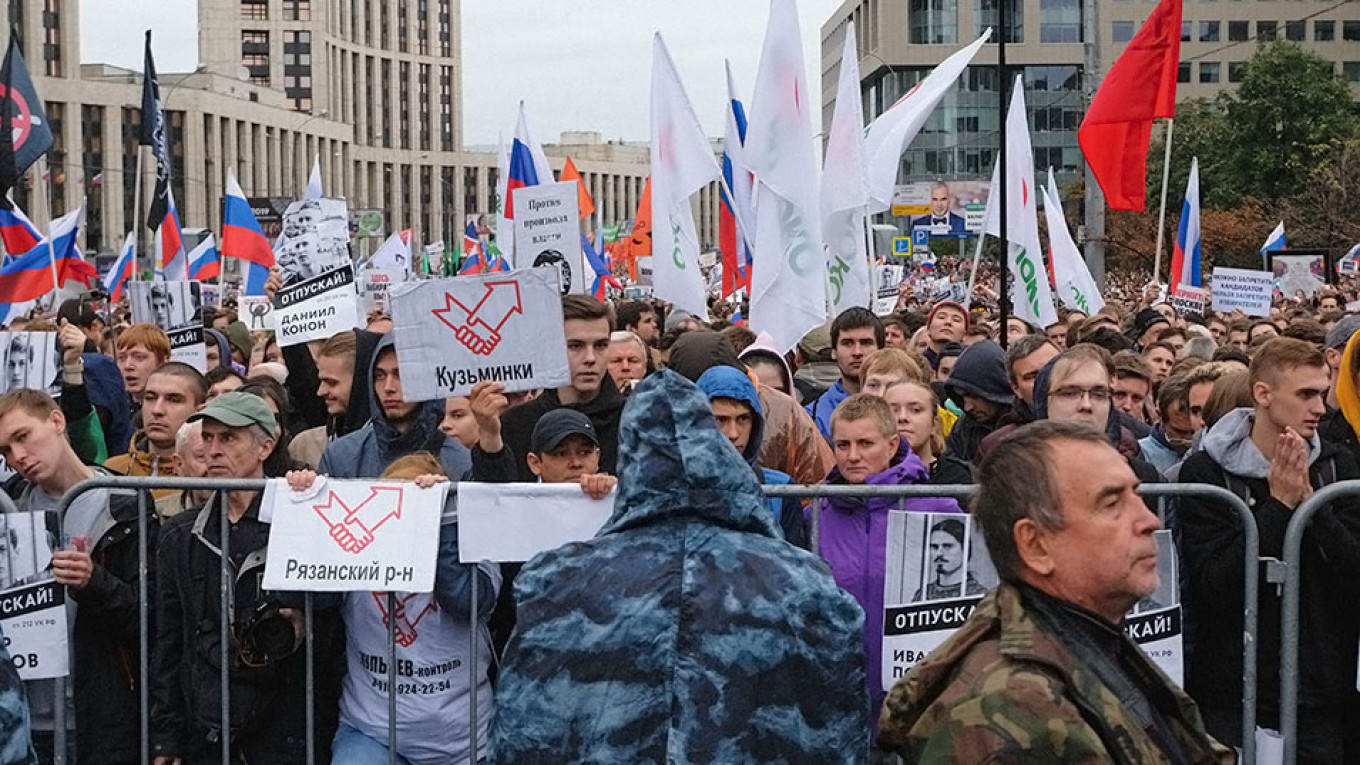 Who Turned Out to Moscow’s Opposition Protest?