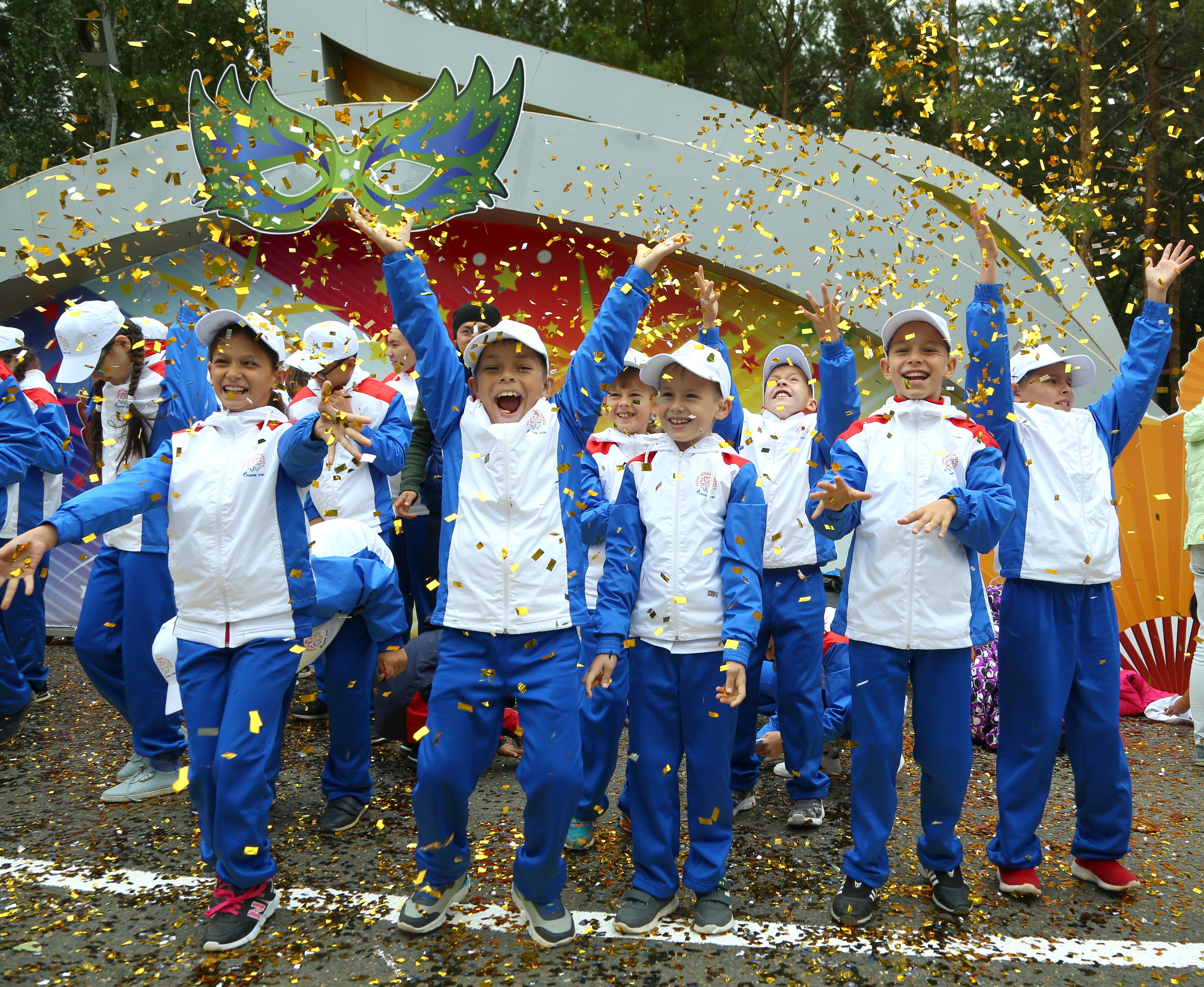Gazprom Dobycha Orenburg holds 14th Warmth of Children’s Hearts Festival