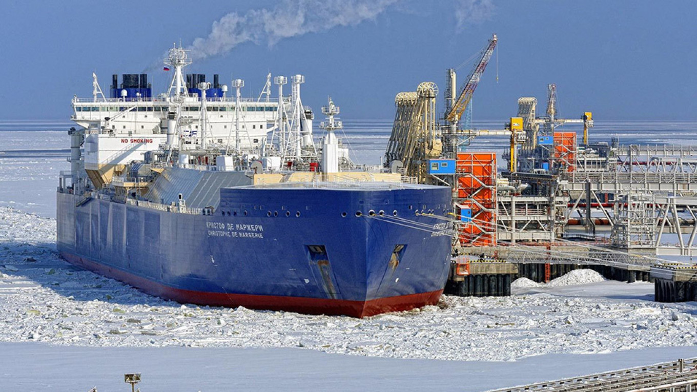 India Looks Toward Russian Arctic for Energy Development