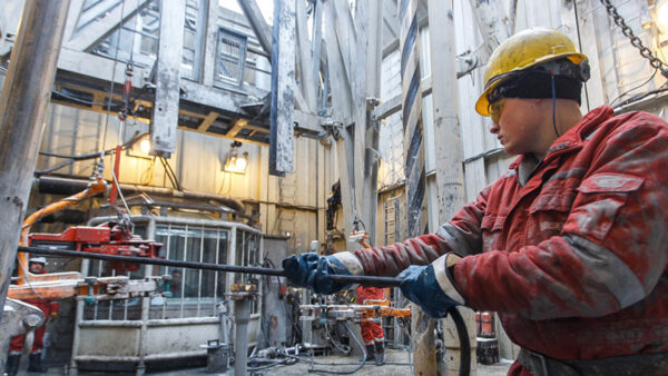 Moscow to Re-Examine Soviet-Era Arctic Drill Site for Oil and Gas Potential