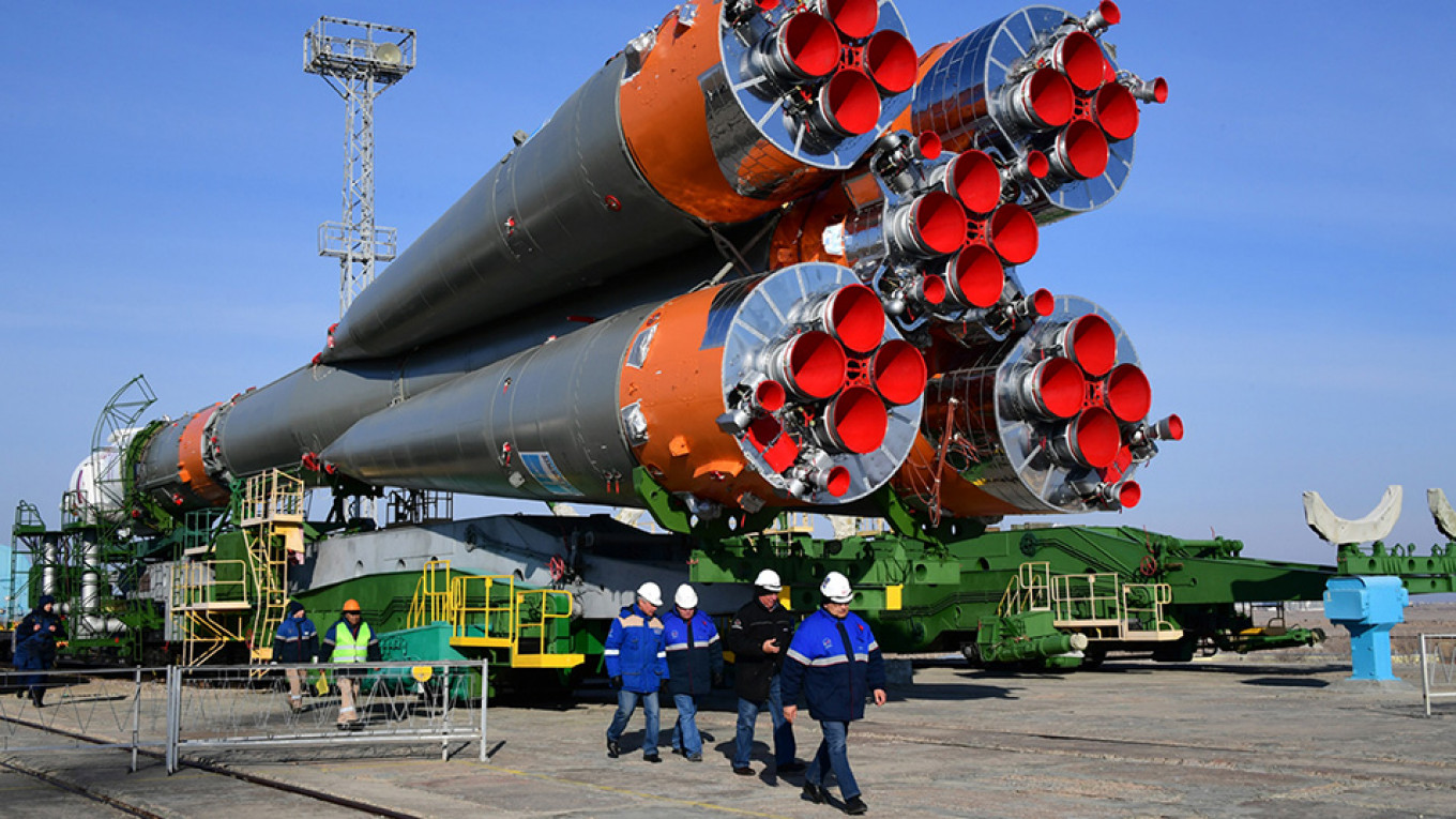 Russia Plans Reusable Rocket to Compete With Elon Musk by 2024 – RBC