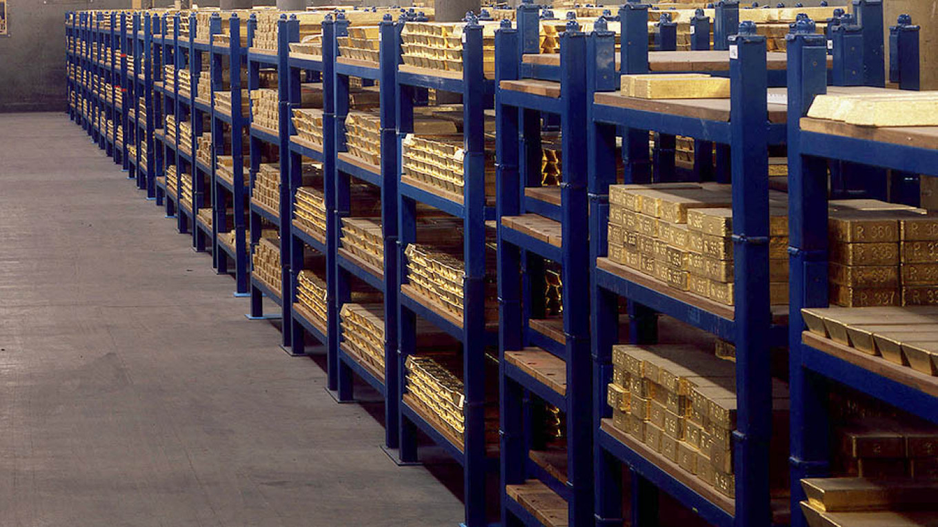 Russia’s Massive Gold Stash Is Now Worth More Than $100Bln