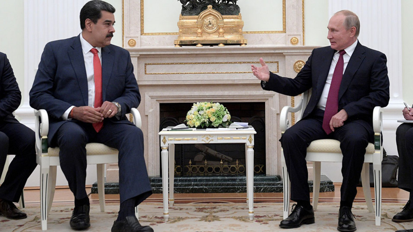 Venezuela’s Maduro Did Not Discuss New Loans With Putin, Kremlin Says