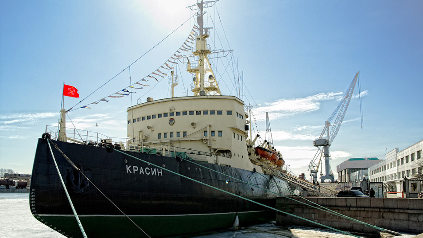 Russia Plans New Icebreakers, Ports and Satellites for Northern Sea Route