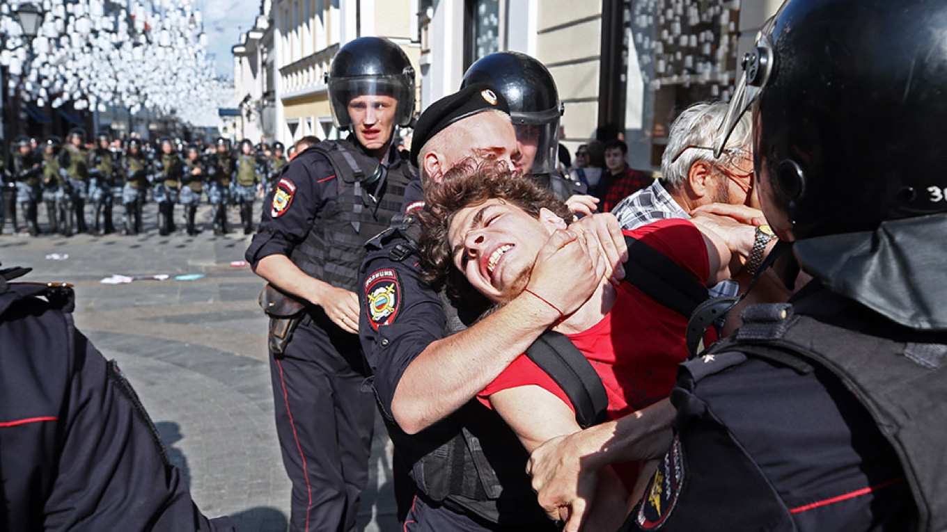 Russians’ Biggest Fears Are Police Violence and Radiation