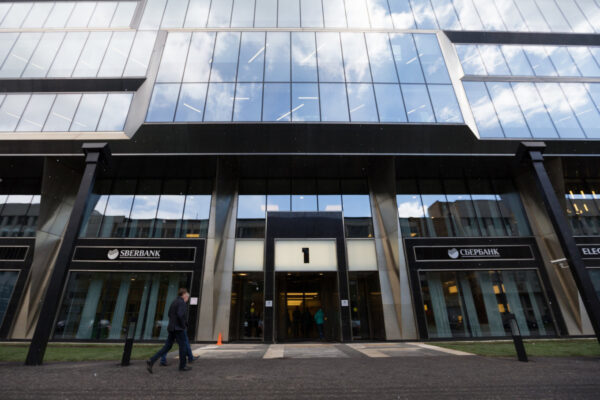 Russia’s Sberbank to Buy Stake in Mail