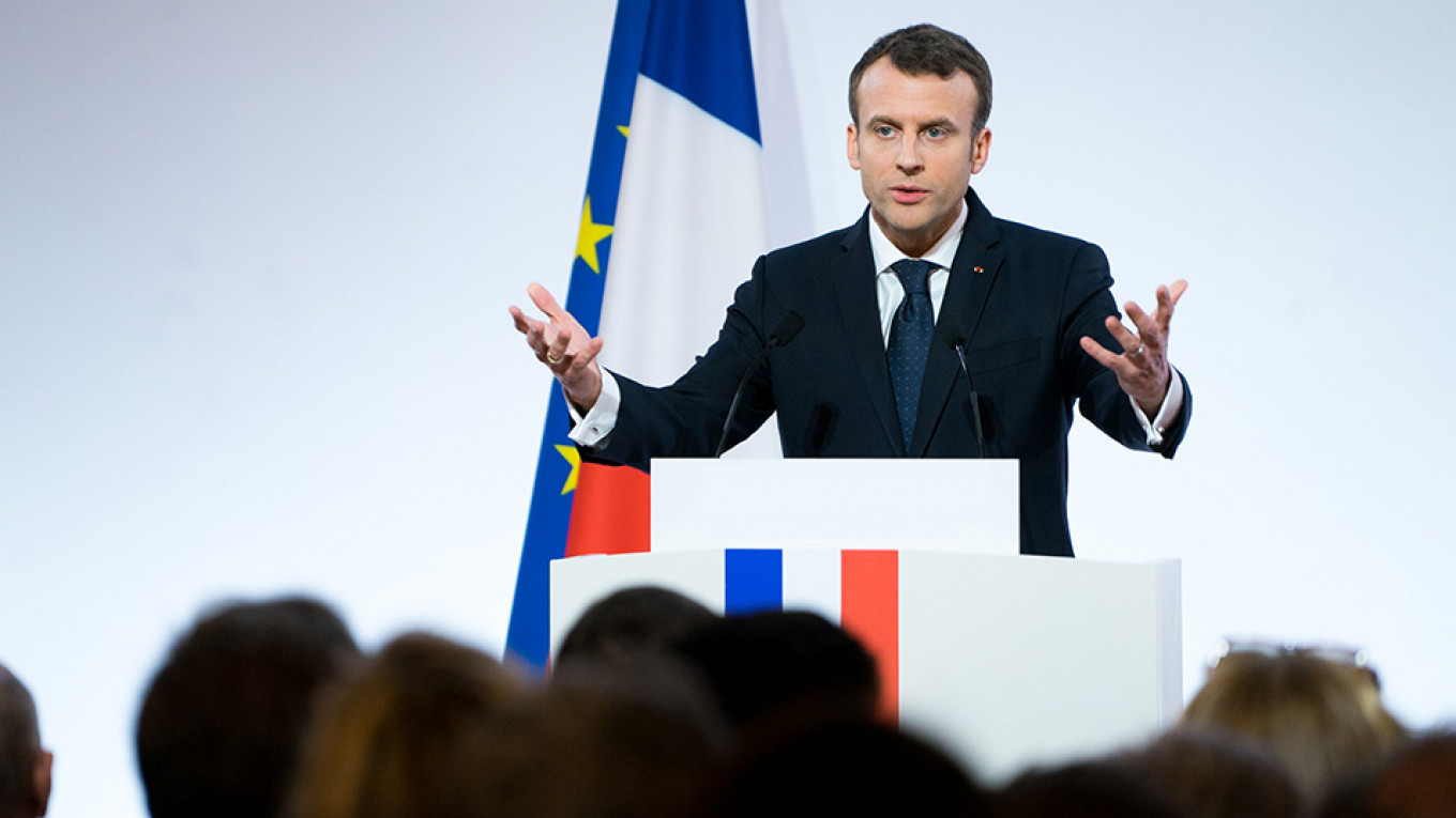 Macron Says NATO Should Focus on Terrorism Instead of Russia