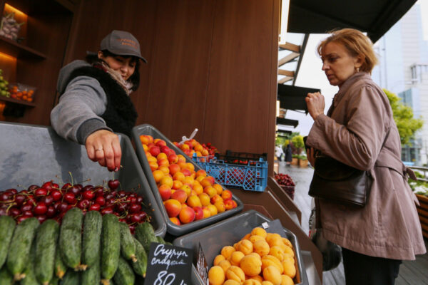 Putin’s Counter-Sanctions Cost Russians $70 Per Person Every Year