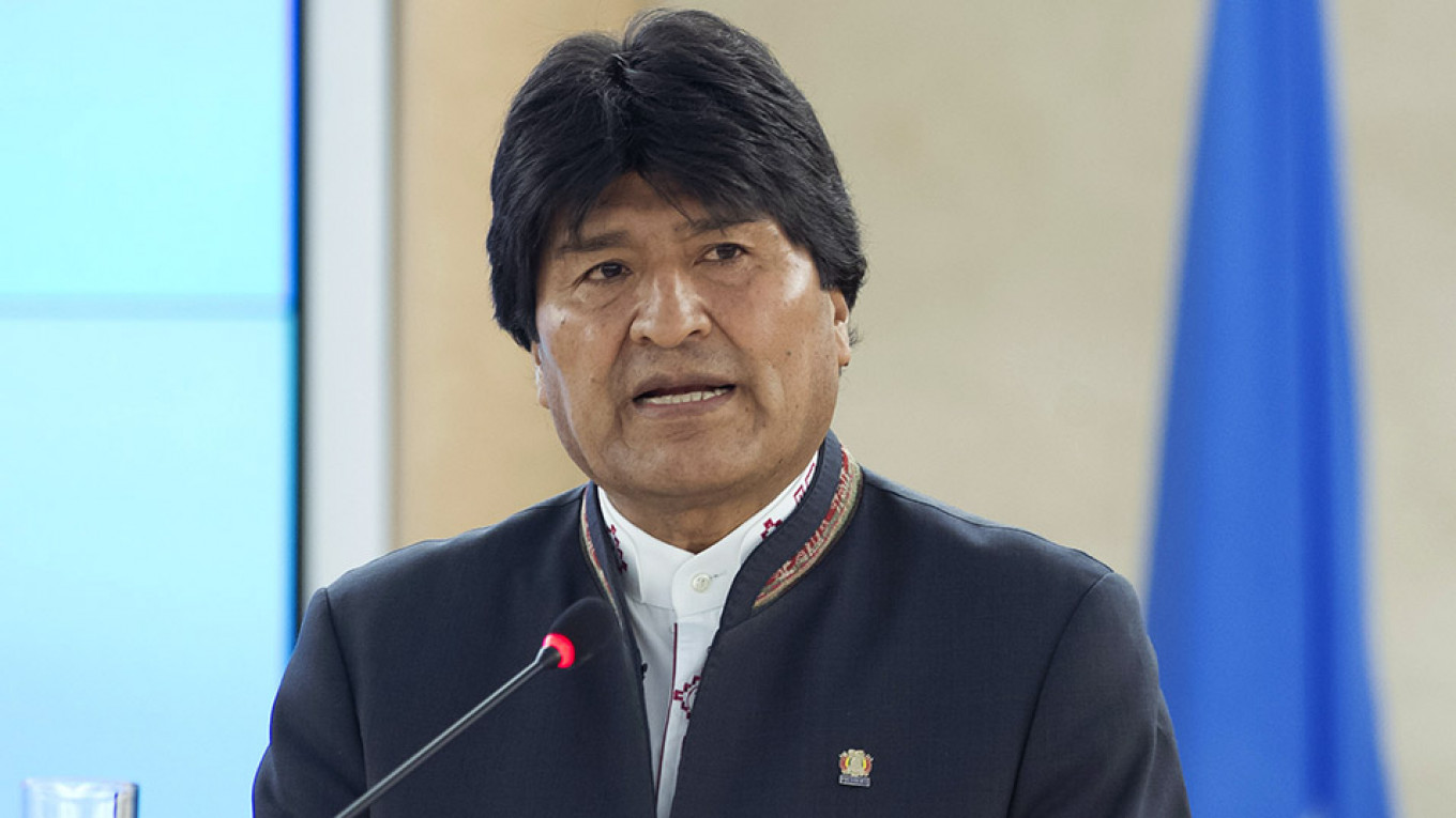 Russia Accuses Bolivian Opposition of Unleashing Wave of Violence as Morales Resigns