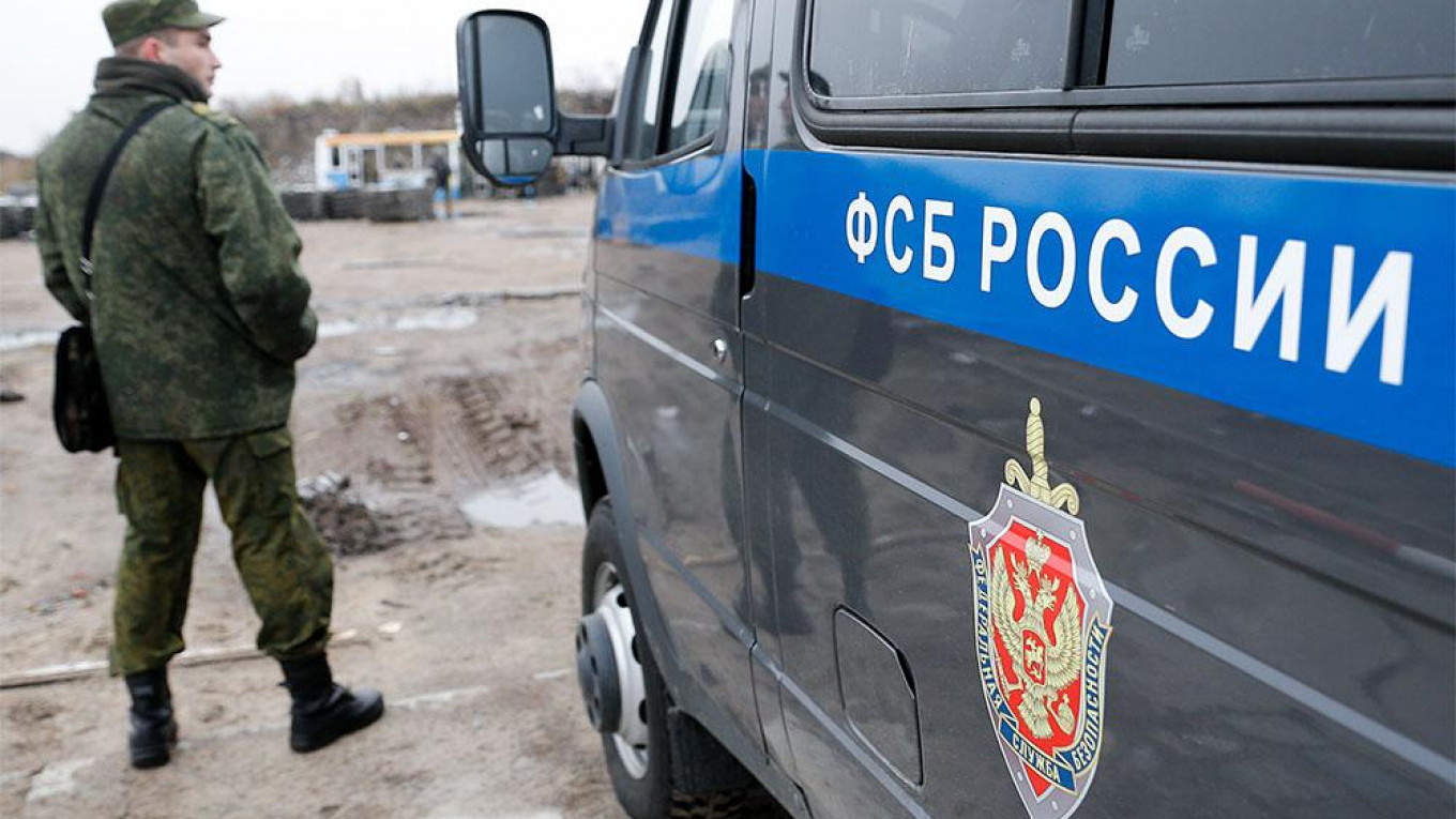 Russia Arrests Suspected Ukrainian Spy in Crimea
