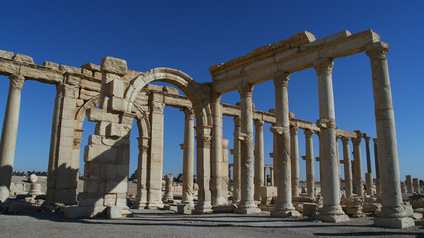 Russia, Syria Agree to Restore Ancient Palmyra