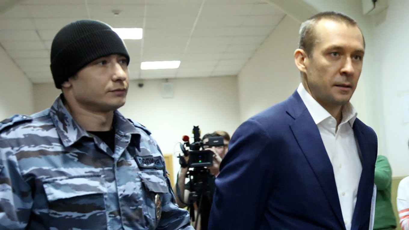Russian Authorities Can Seize Assets of Criminals’ Acquaintances, Court Rules