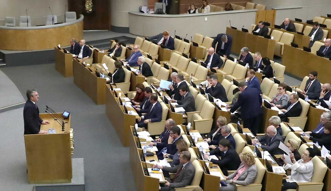 Russian Parliament Backs Law to Label Individuals ‘Foreign Agents’