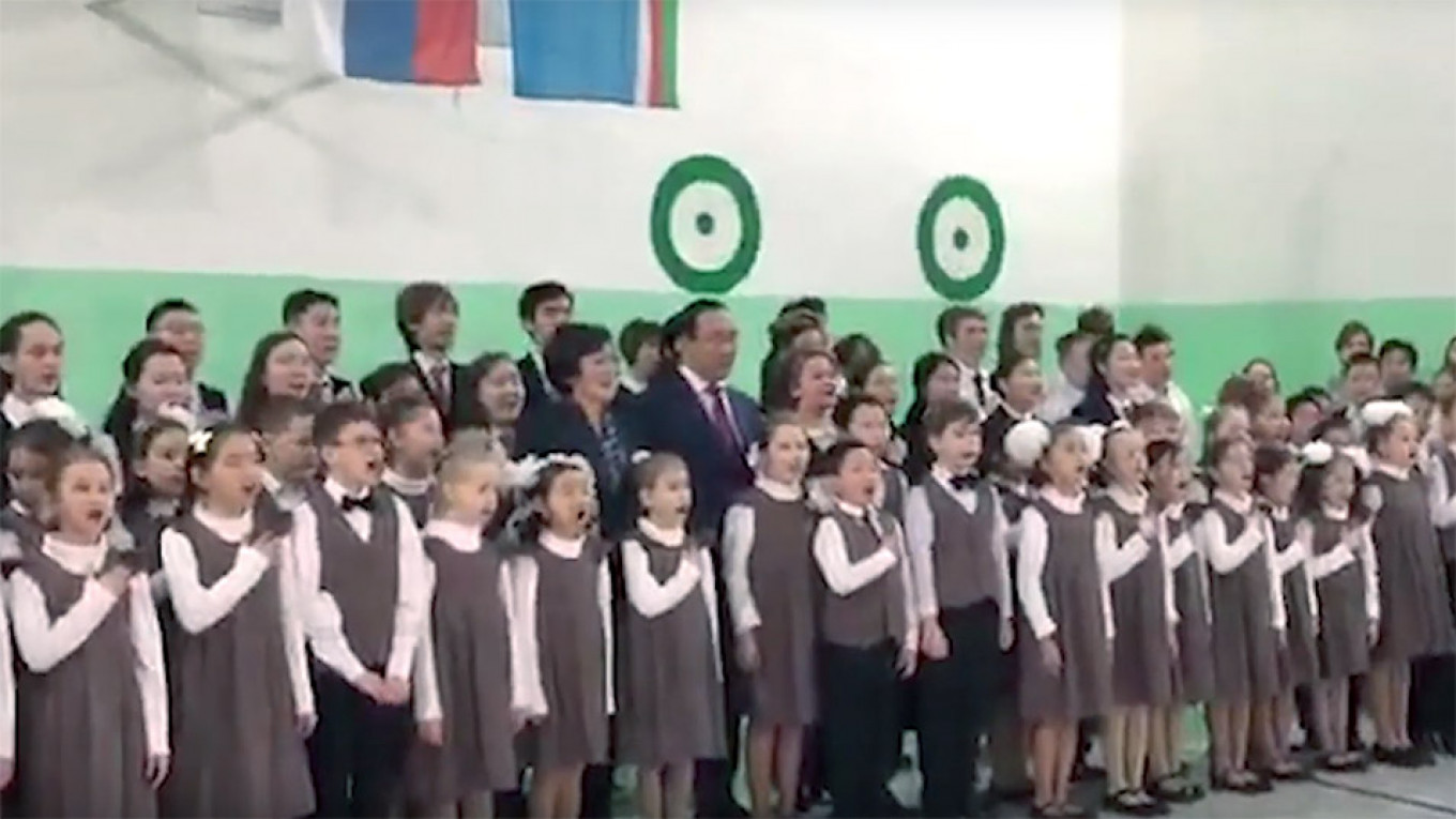 Siberian Schoolkids Must Sing Russian National Anthem Daily