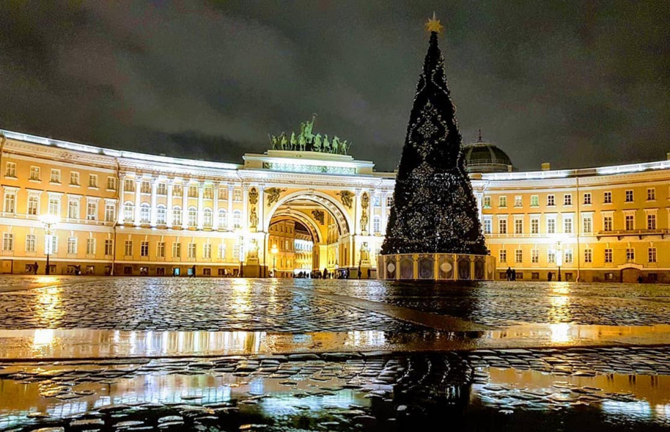 5 Ways to Celebrate the Holidays in St. Petersburg
