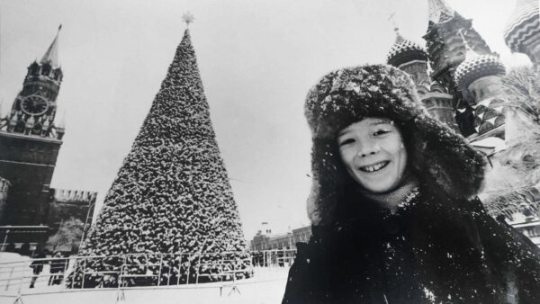 From the Archive: New Year’s in 90s Moscow, in Photos