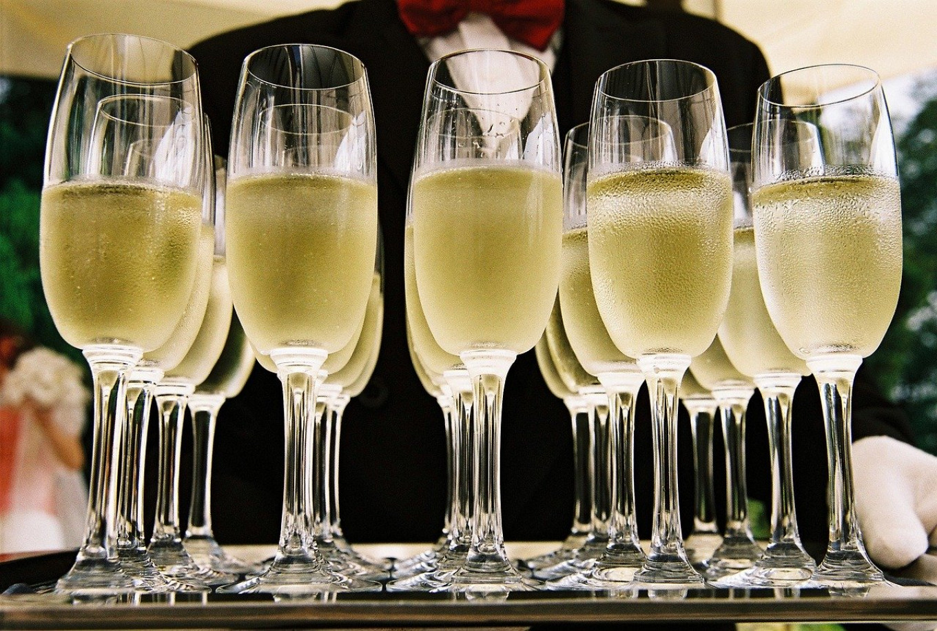 Russians Drink Quarter of Year’s Champagne Over New Year – RIA