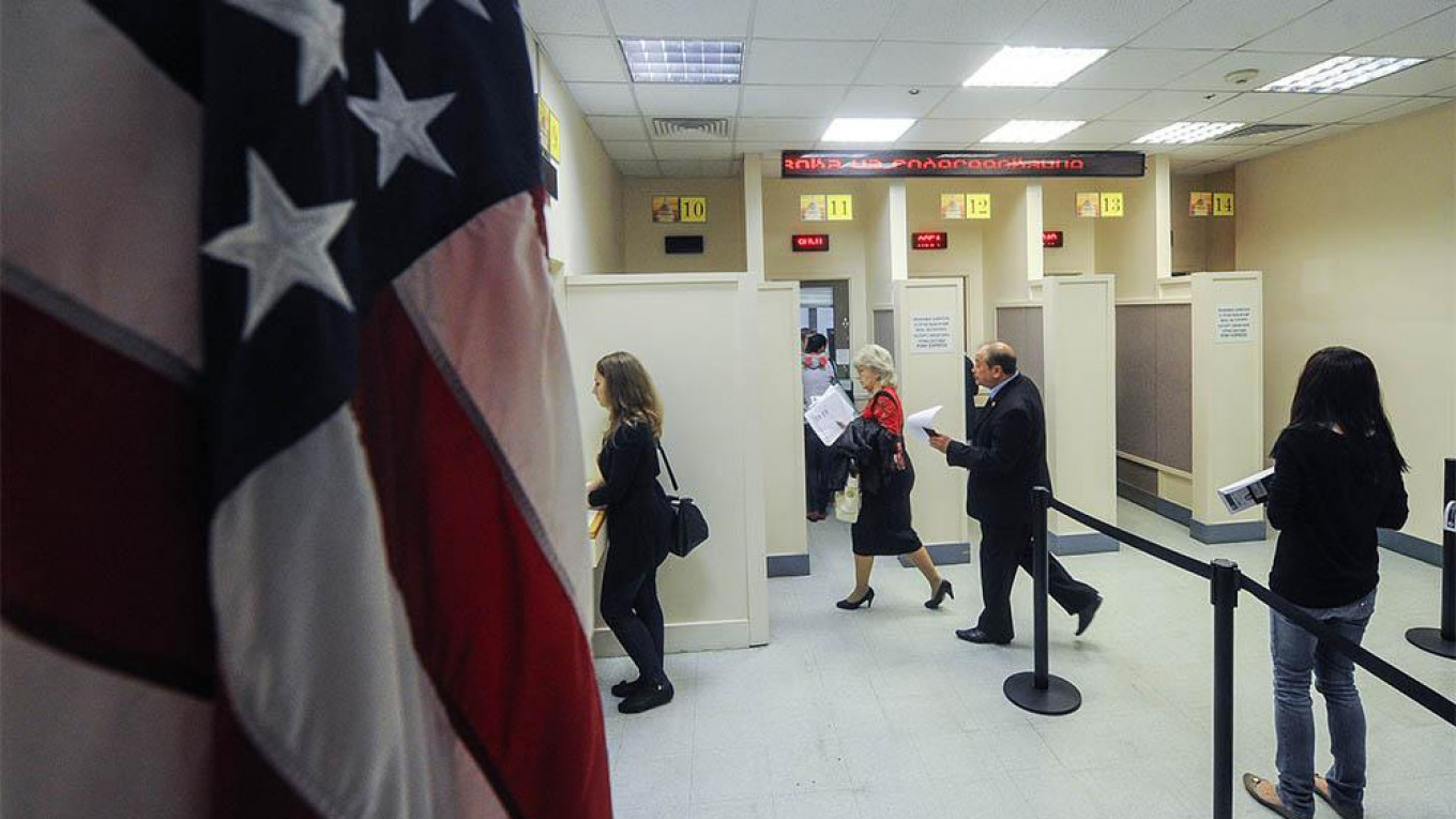 U.S. Has Ignored UN Appeals About Visa Delays for Russians – Spokesman