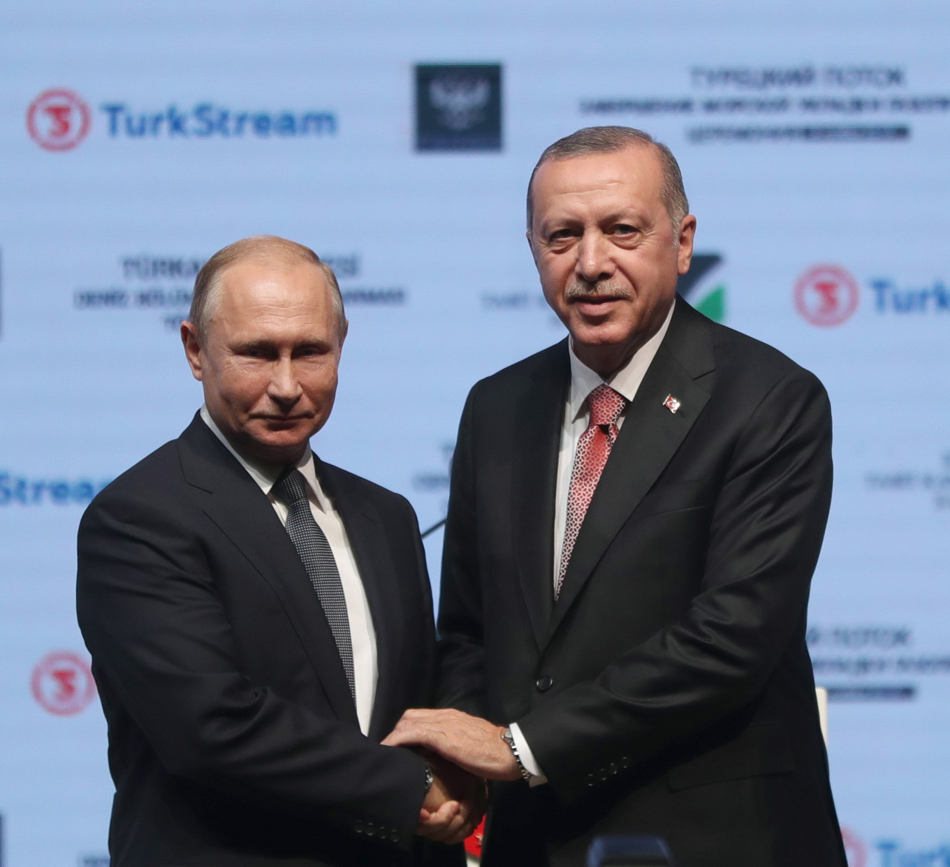 Erdogan, Putin Build Trade Ties as Proxies Face Off in Libya