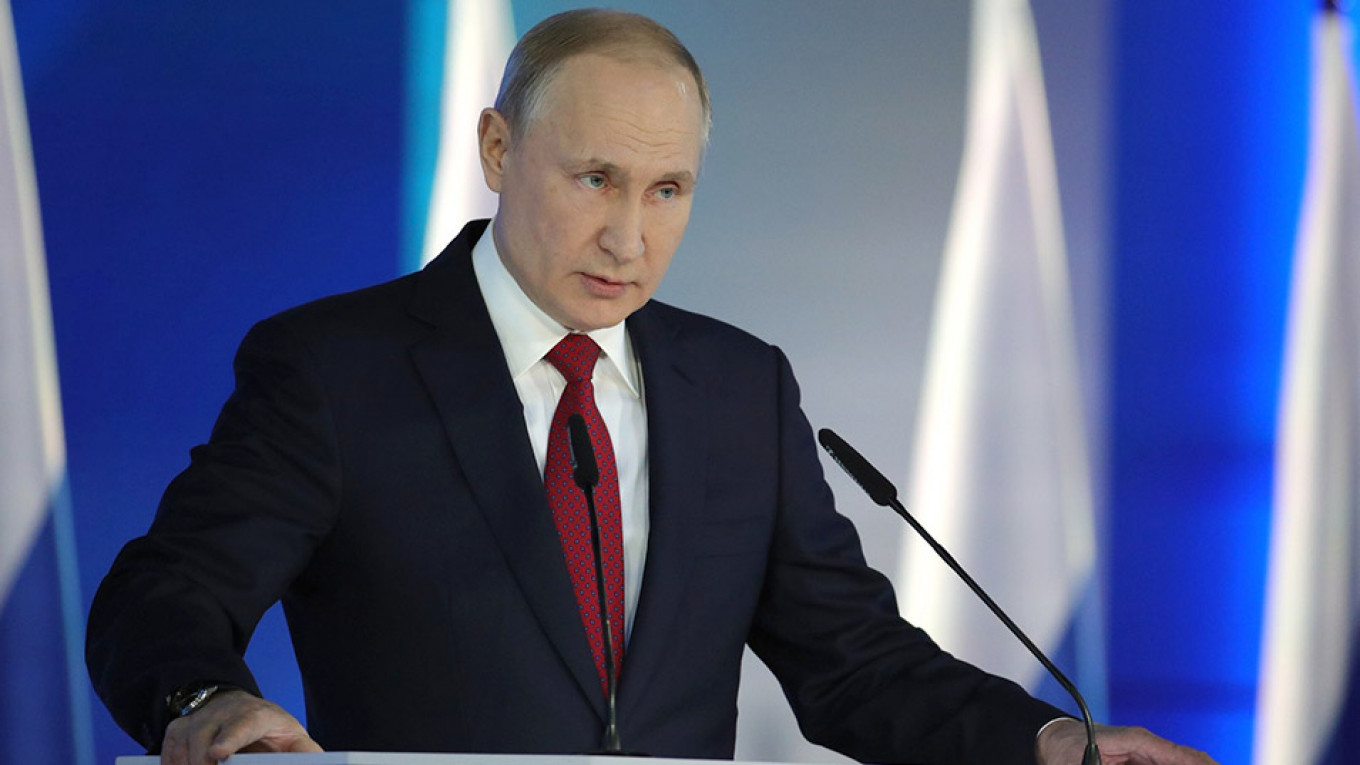 Putin Proposes Power Shift to Parliament and PM, in Possible Hint at Own Future