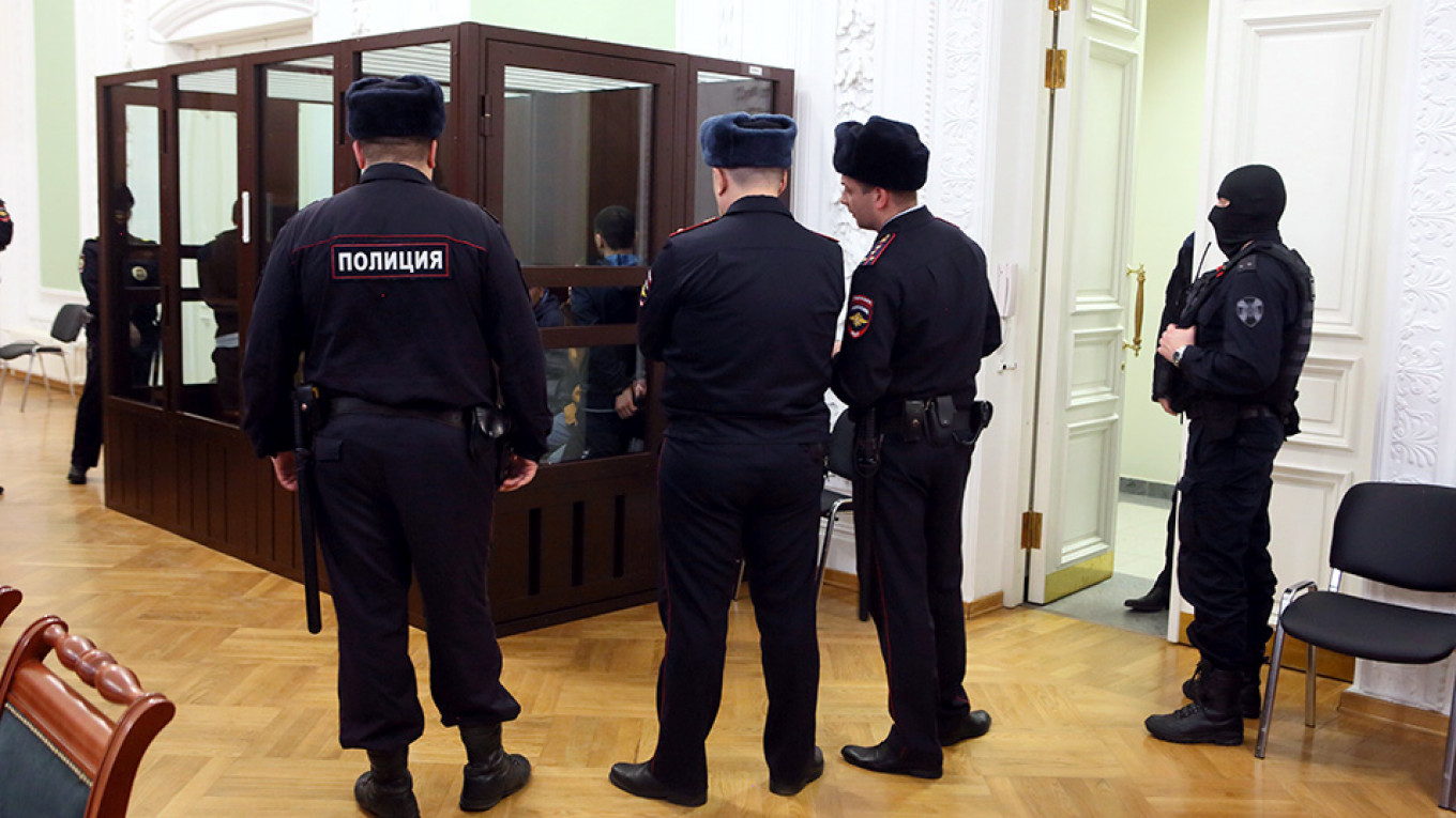 Ex-Prison Official Dies By Suicide in Russian Court