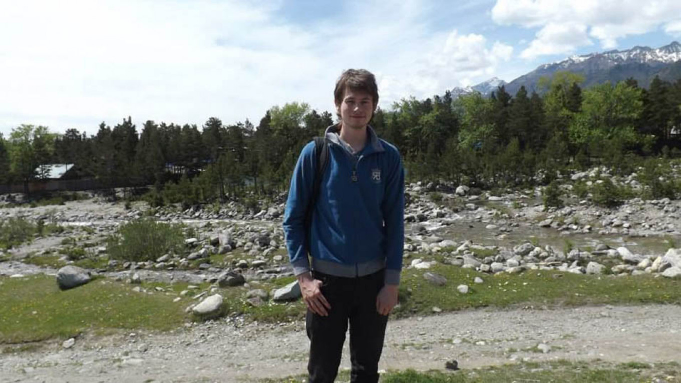 Lawyers Push to Reopen Probe Into U.S. Student’s Death in Siberian Mountains