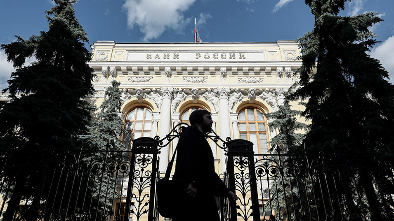 Russia Cuts Interest Rates as Inflation Falls