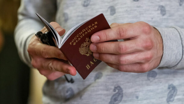 Russia Finalizes ‘Revolutionary’ Dual Citizenship Bill – Kommersant