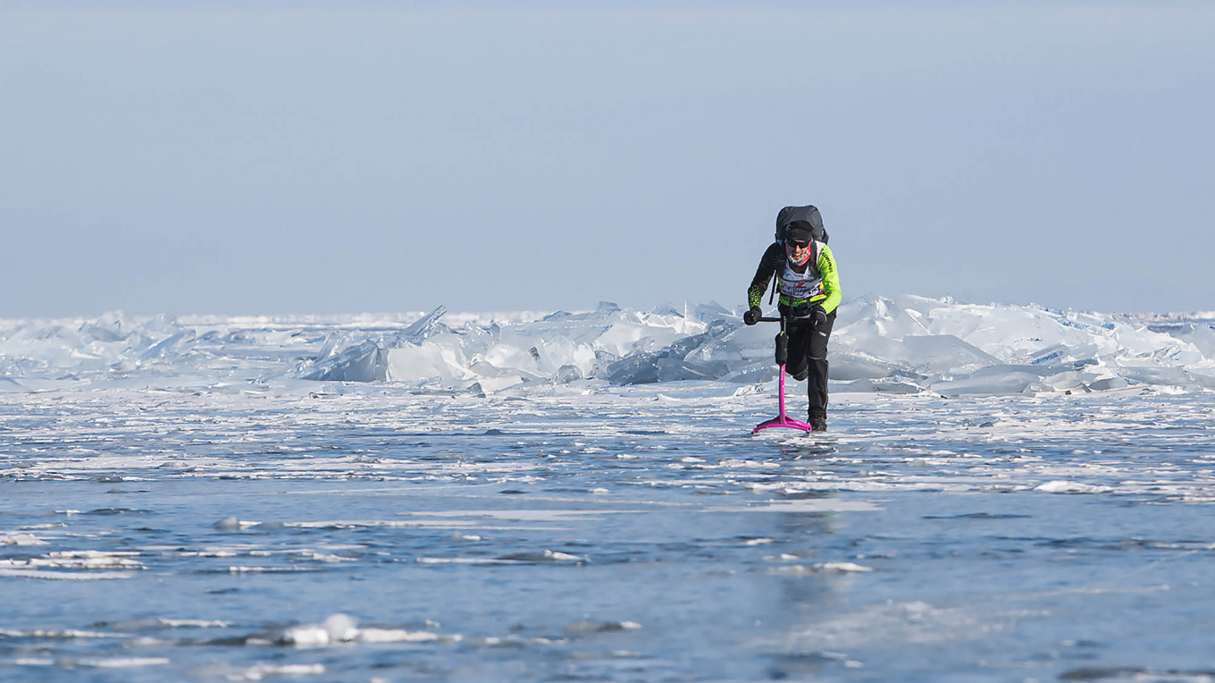 Russia Hosts Bone-Chilling Ice Marathon on Lake Baikal