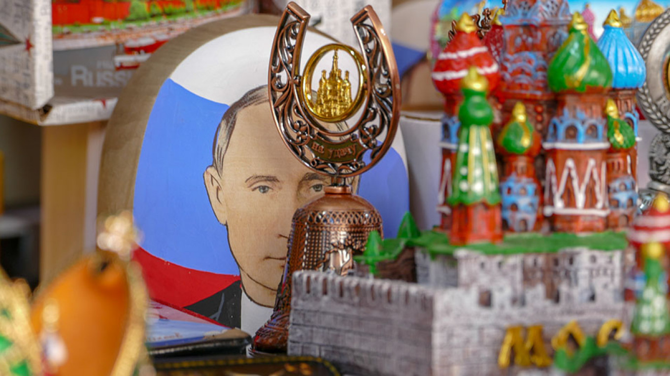 Russians’ Trust in Putin Halves in 2 Years – Poll