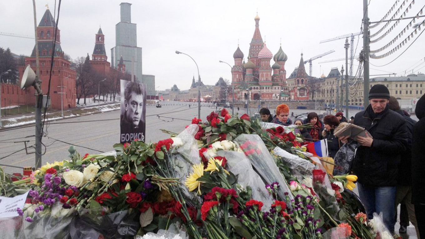 U.S. Urges Russia to Find Masterminds of Nemtsov Murder