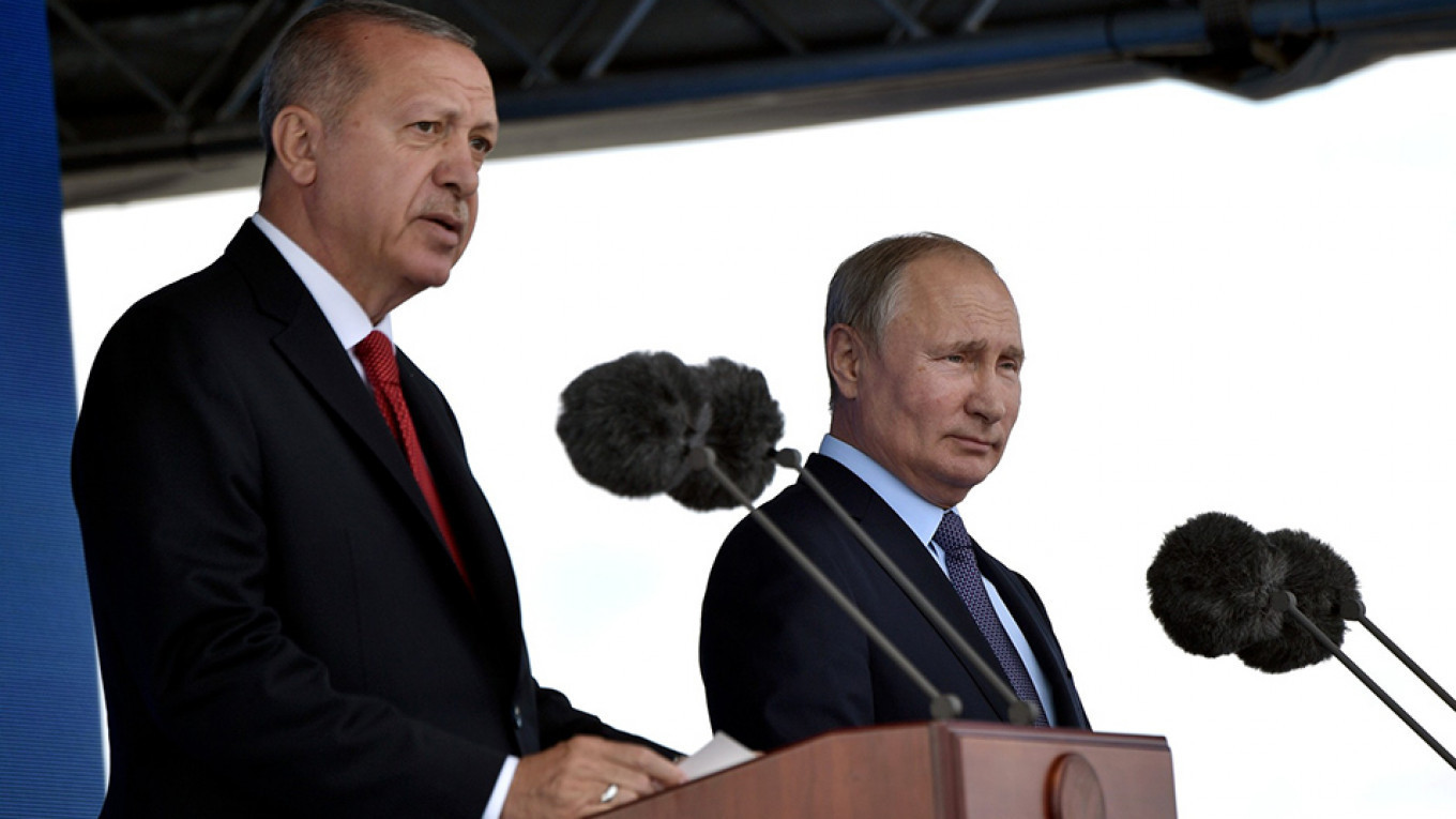 Russia and Turkey Scramble to Avoid Conflict. And What do U.S. Democratic Primaries Mean for Moscow?