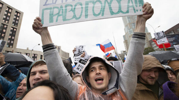 Russians See Mass Protests As Increasingly Unlikely – Poll