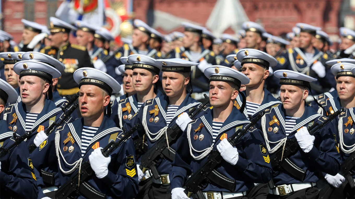 Dozens of Russian Cadets Involved With WWII Parade Rehearsals Infected With Coronavirus: Reports