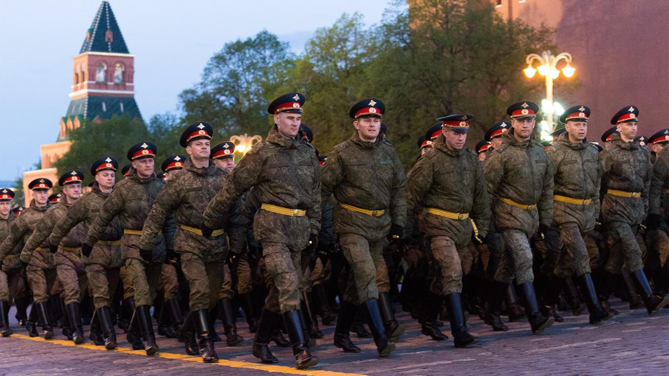 Russia to Quarantine Troops Rehearsing for Postponed WWII Parade on Coronavirus Concerns