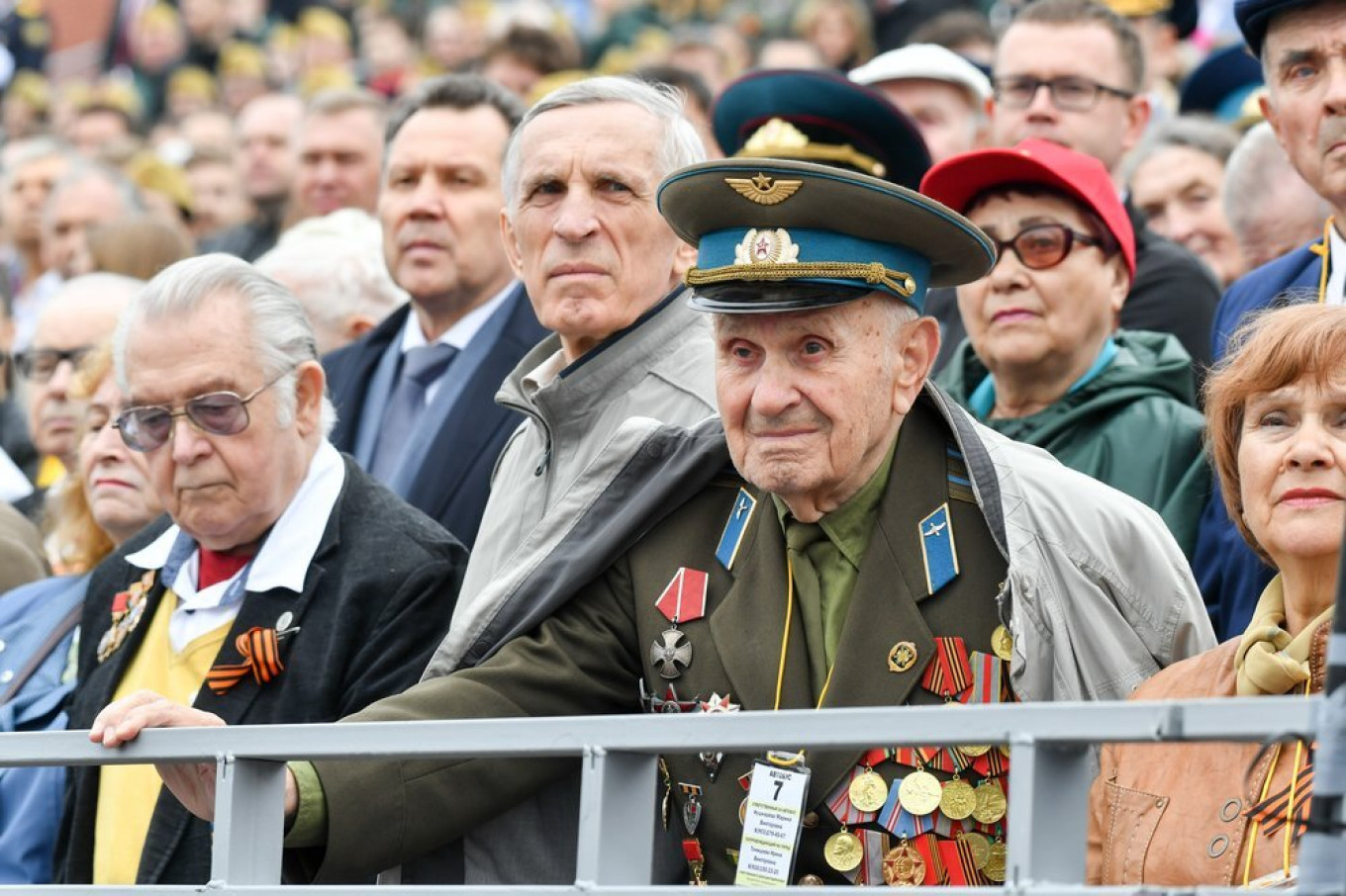 Russian Veterans Urge Putin to Postpone WWII Parade Over Virus