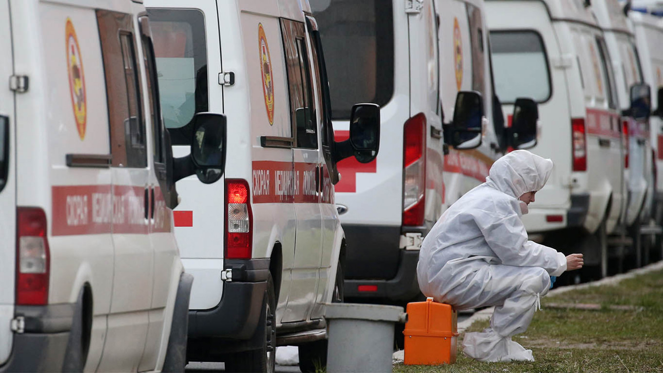 Russia’s Ambulance Crews Are Running on Empty as They Fight Coronavirus