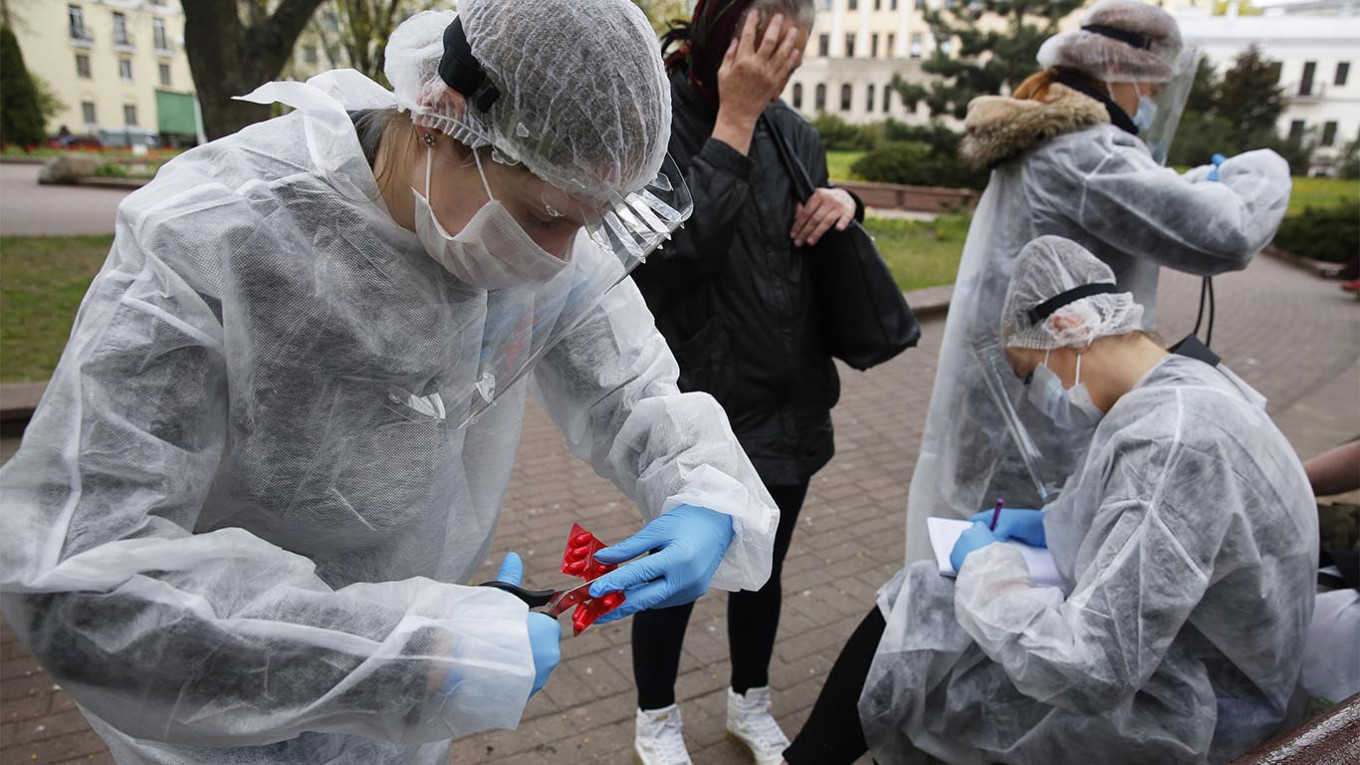 Russia’s Post-Soviet Neighbors Belarus and Turkmenistan Face Coronavirus as Leaders Deny Problem