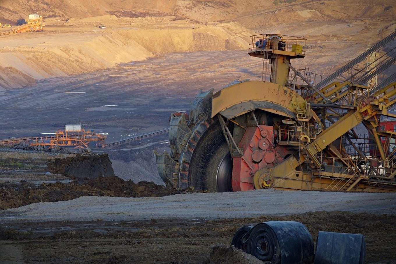 Investor Breathes New Life Into Major Arctic Coal Project