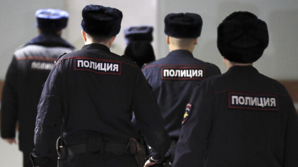 Journalist Assaulted at Polling Station During Vote on Putin’s Rule