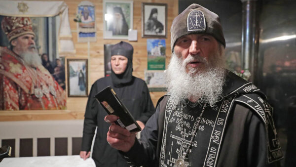 Russian Church Issues Ultimatum to Virus-Denying Priest Over Monastery Capture