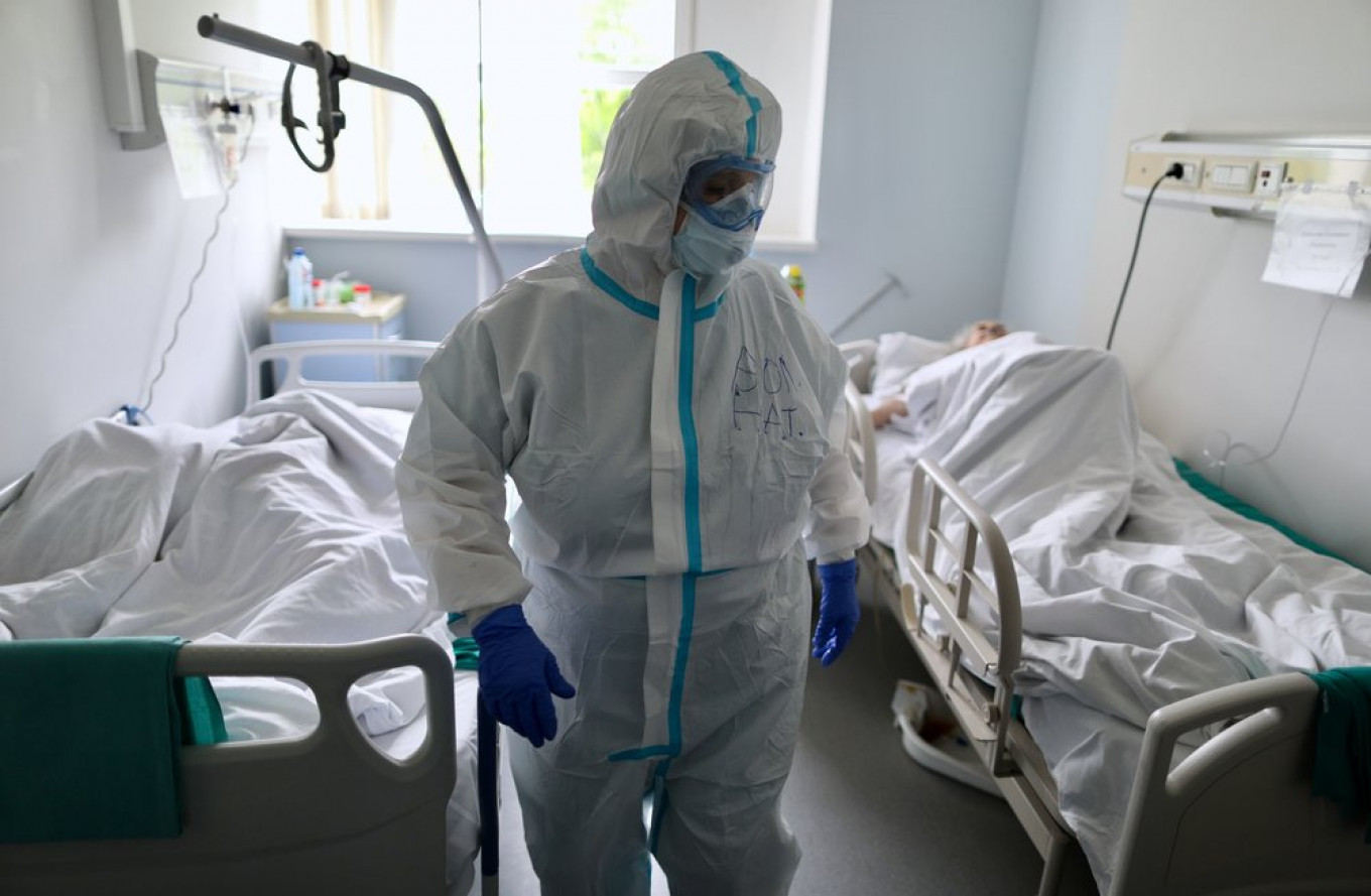 Russia’s Coronavirus Cases Pass 500K as Officials Shift Focus to Putin Reforms